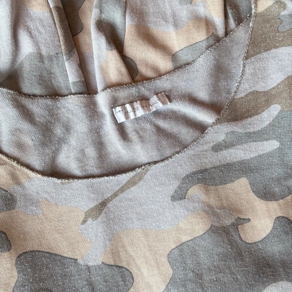 Italian-Made Shimmer Camo Long Sleeve Top | Soft Neutral Palette - Picture 9 of 9